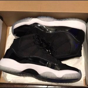 Jordan 11 Space Jams